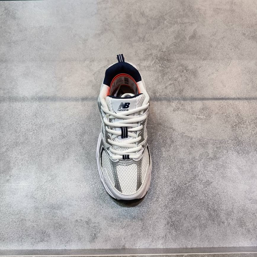 کتونی نیوبالانس 530